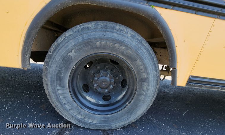 image for item MK9084 2006 Blue Bird Vision  school bus