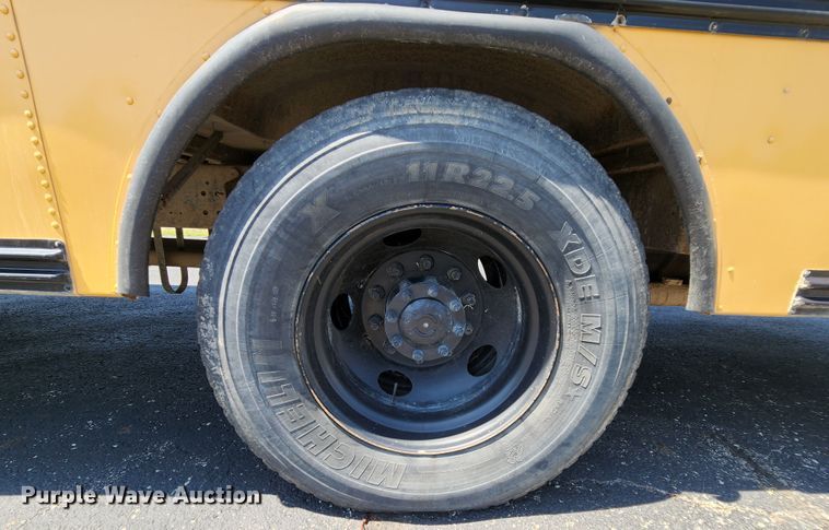 image for item MK9084 2006 Blue Bird Vision  school bus