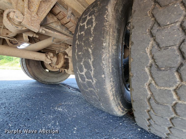 image for item MK9084 2006 Blue Bird Vision  school bus