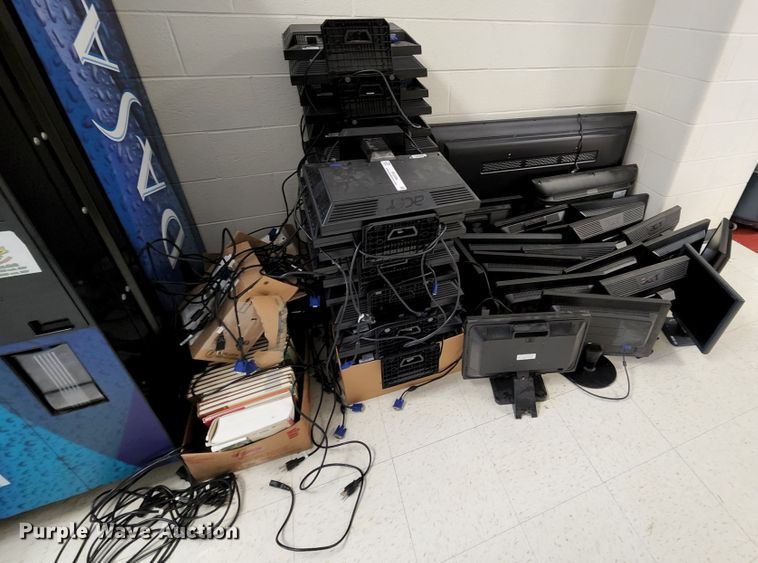 image for item MK9086 (40) monitors