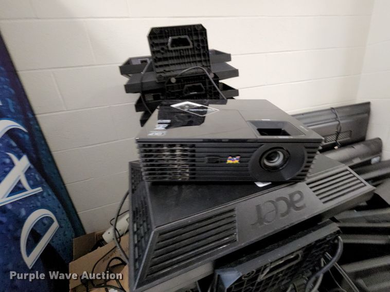 image for item MK9086 (40) monitors