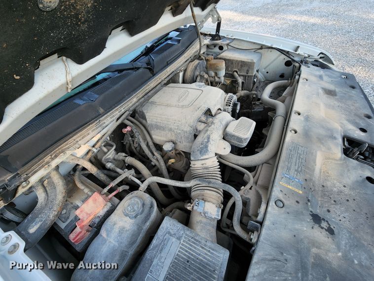 image for item MK9112 2010 Chevrolet Silverado 1500  Ext. Cab pickup truck