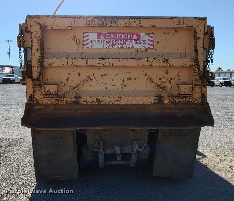 image for item MK9113 2006 International 7500  dump truck