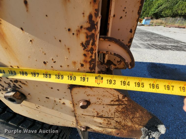 image for item MK9113 2006 International 7500  dump truck