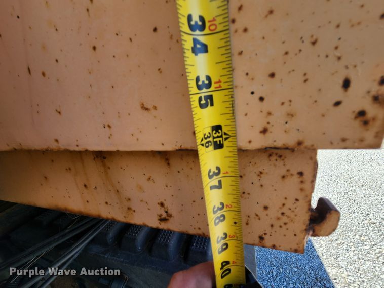 image for item MK9113 2006 International 7500  dump truck