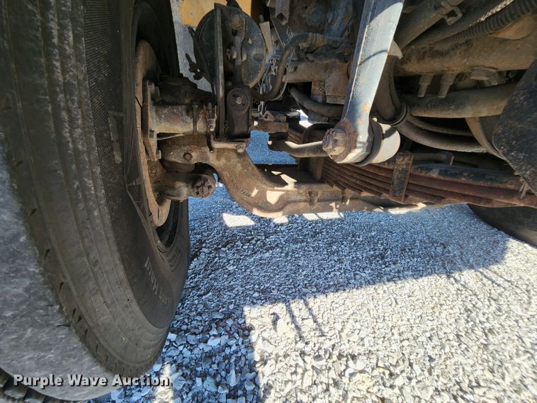 image for item MK9113 2006 International 7500  dump truck