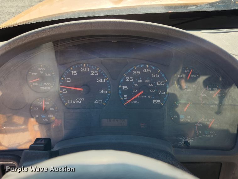 image for item MK9113 2006 International 7500  dump truck