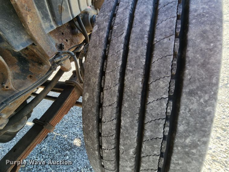 image for item MK9113 2006 International 7500  dump truck