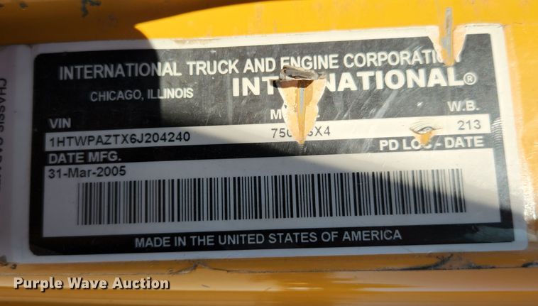 image for item MK9113 2006 International 7500  dump truck