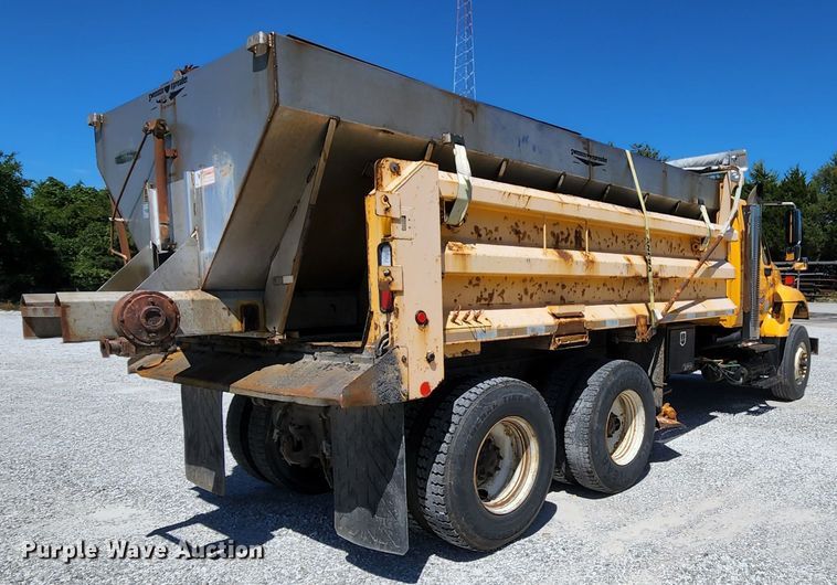 image for item MK9114 2007 International 7400  dump truck