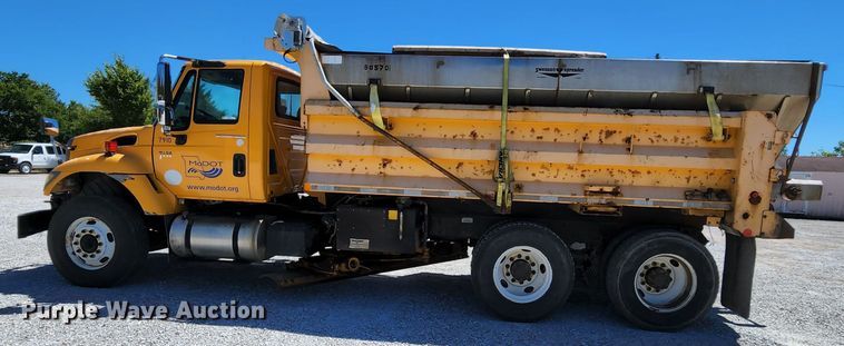 image for item MK9114 2007 International 7400  dump truck