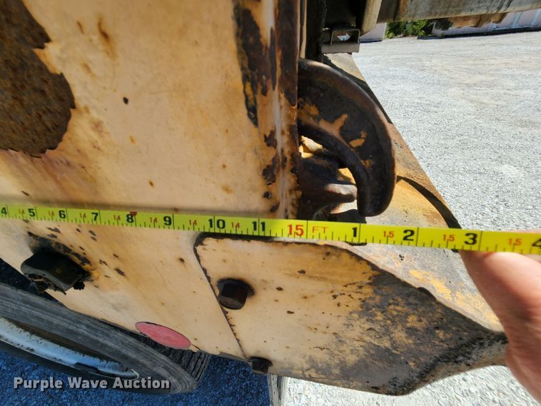 image for item MK9114 2007 International 7400  dump truck