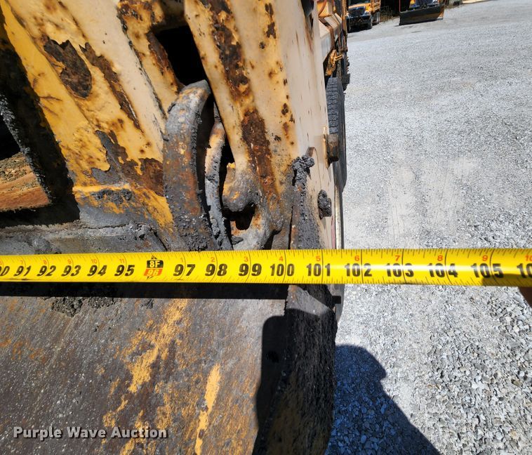 image for item MK9114 2007 International 7400  dump truck