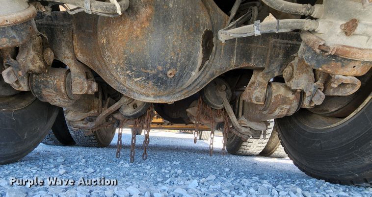 image for item MK9114 2007 International 7400  dump truck