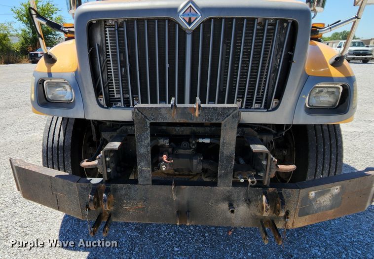 image for item MK9114 2007 International 7400  dump truck