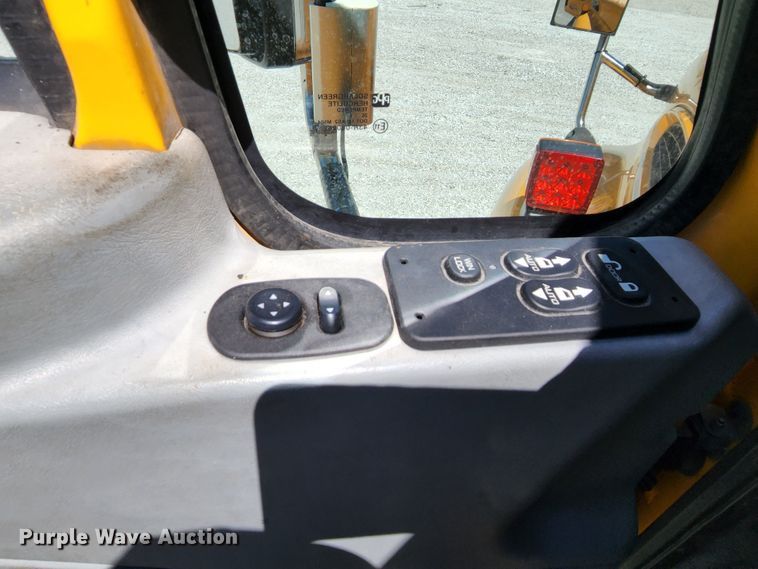 image for item MK9114 2007 International 7400  dump truck