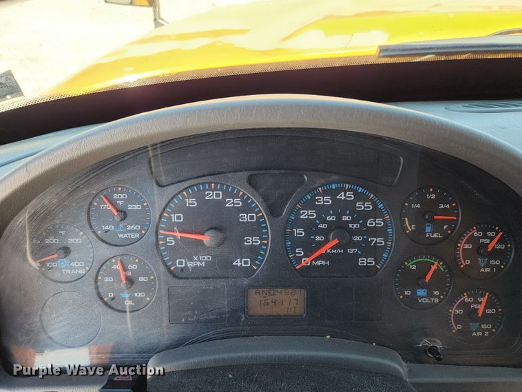 image for item MK9114 2007 International 7400  dump truck