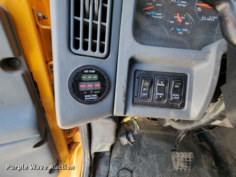 image for item MK9114 2007 International 7400  dump truck