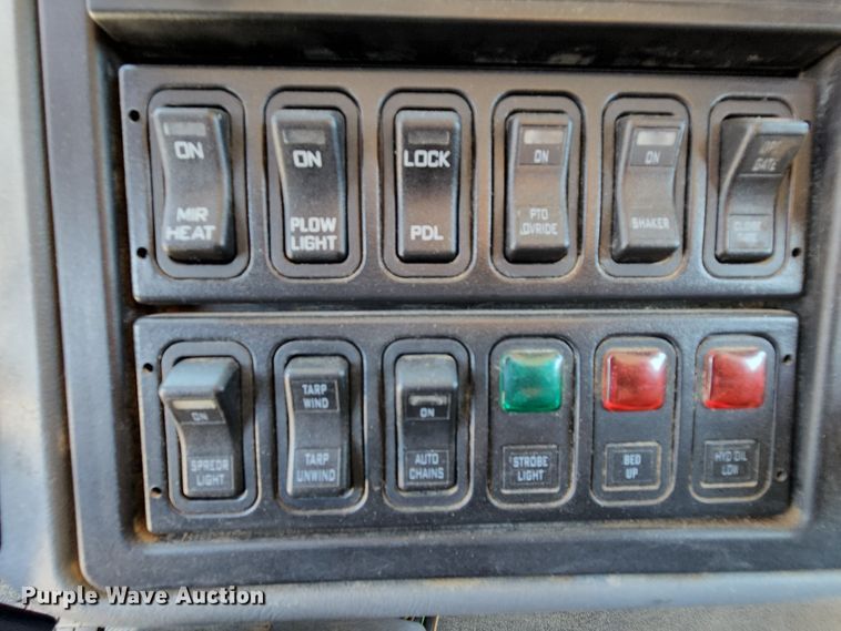 image for item MK9114 2007 International 7400  dump truck