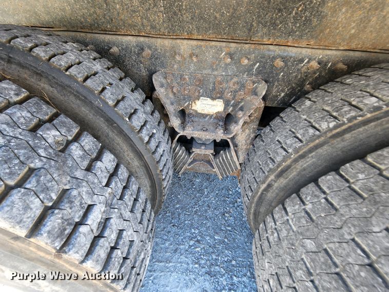 image for item MK9114 2007 International 7400  dump truck