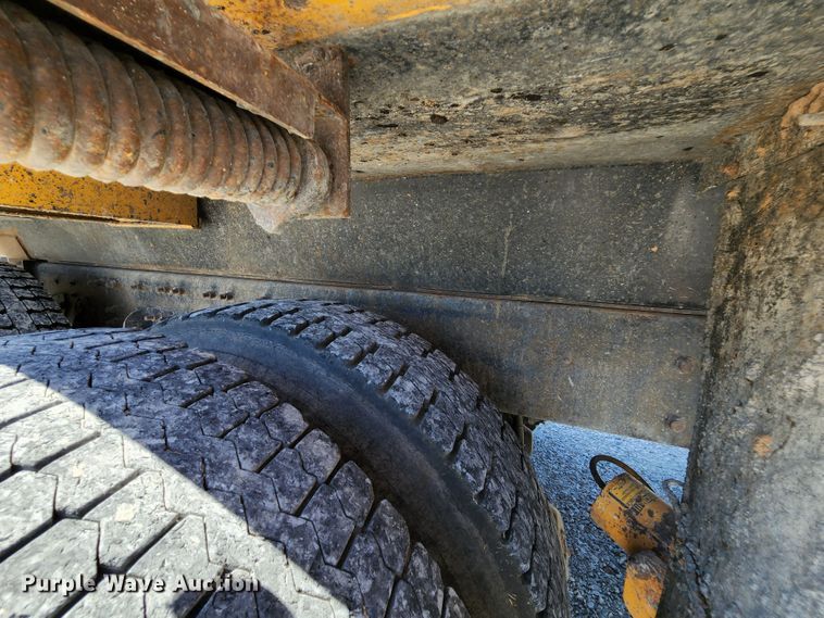 image for item MK9114 2007 International 7400  dump truck