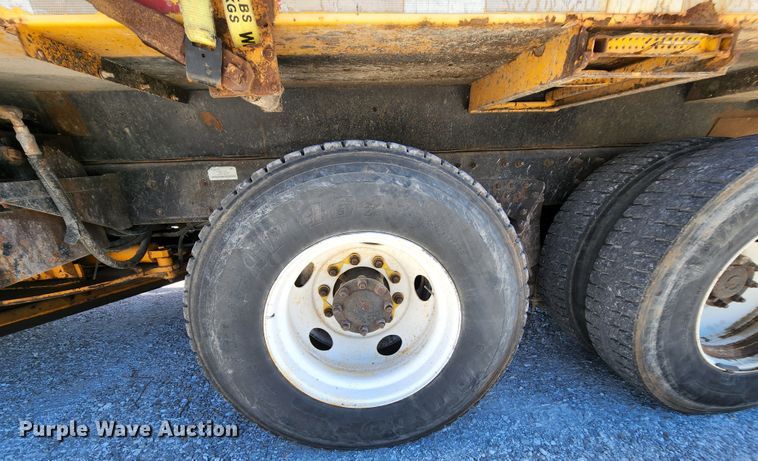 image for item MK9114 2007 International 7400  dump truck