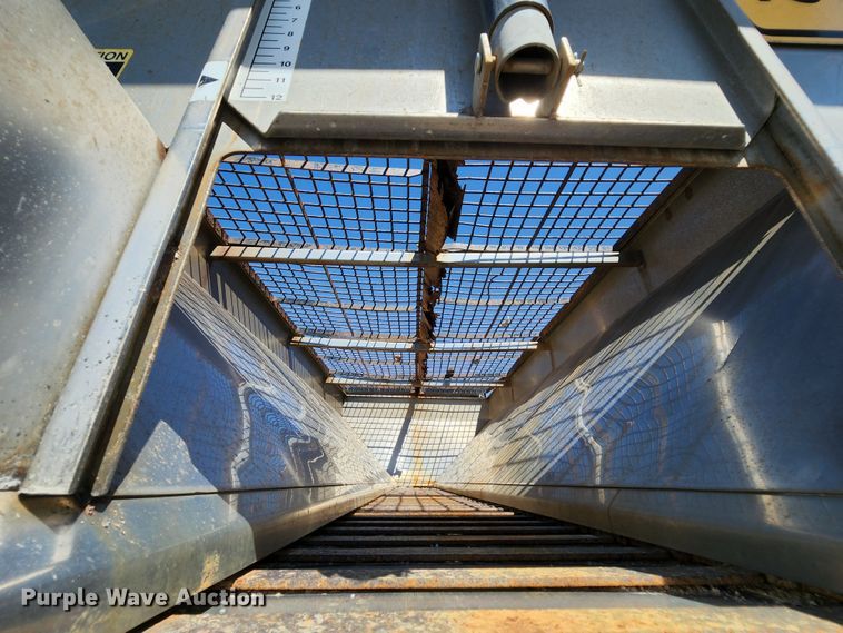 image for item MK9115 2006 International 7400  dump truck