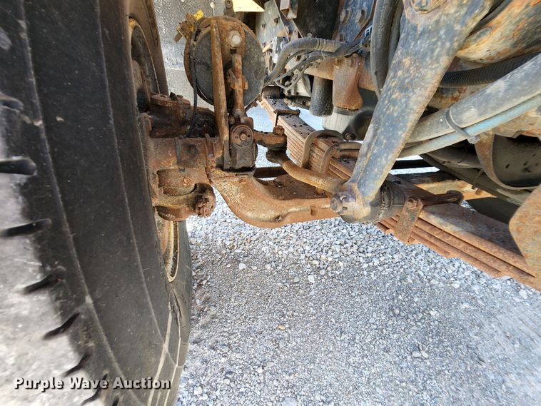 image for item MK9115 2006 International 7400  dump truck