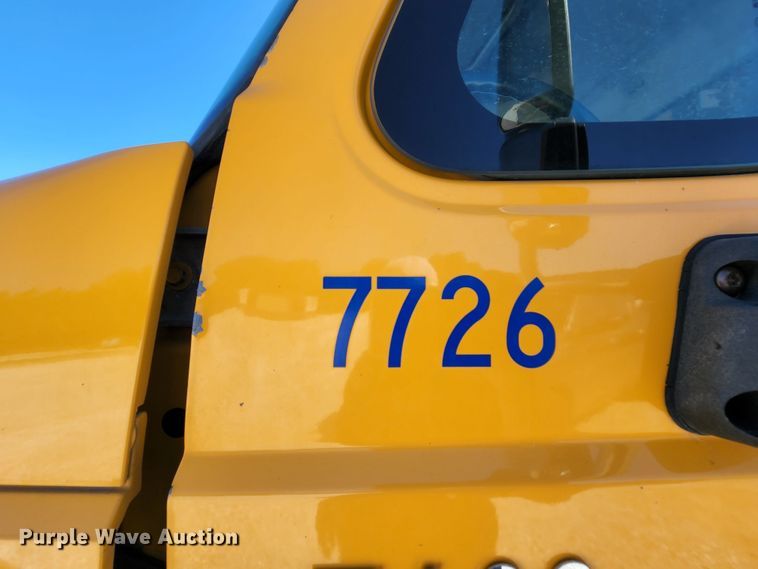 image for item MK9115 2006 International 7400  dump truck