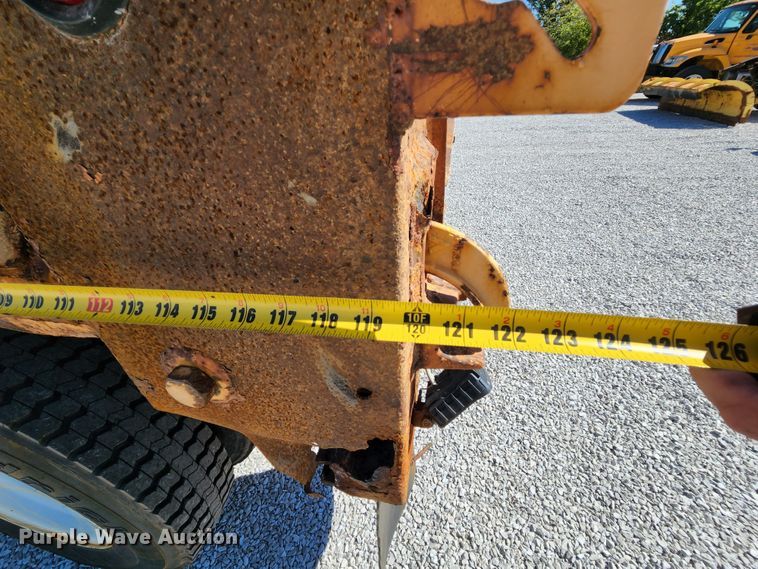 image for item MK9116 2005 International 7400  Crew Cab dump truck