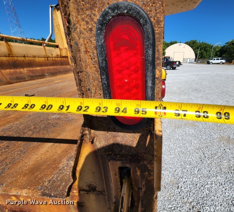 image for item MK9116 2005 International 7400  Crew Cab dump truck