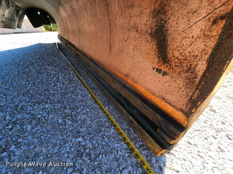 image for item MK9116 2005 International 7400  Crew Cab dump truck