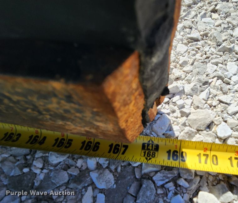 image for item MK9116 2005 International 7400  Crew Cab dump truck