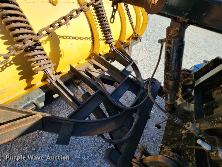 image for item MK9116 2005 International 7400  Crew Cab dump truck