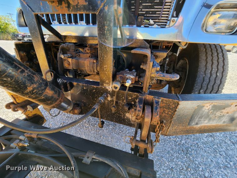 image for item MK9116 2005 International 7400  Crew Cab dump truck