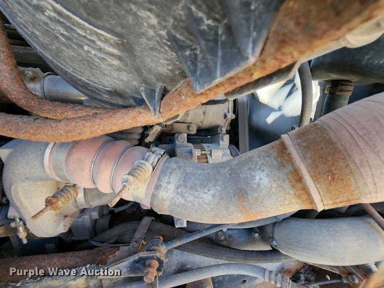 image for item MK9116 2005 International 7400  Crew Cab dump truck