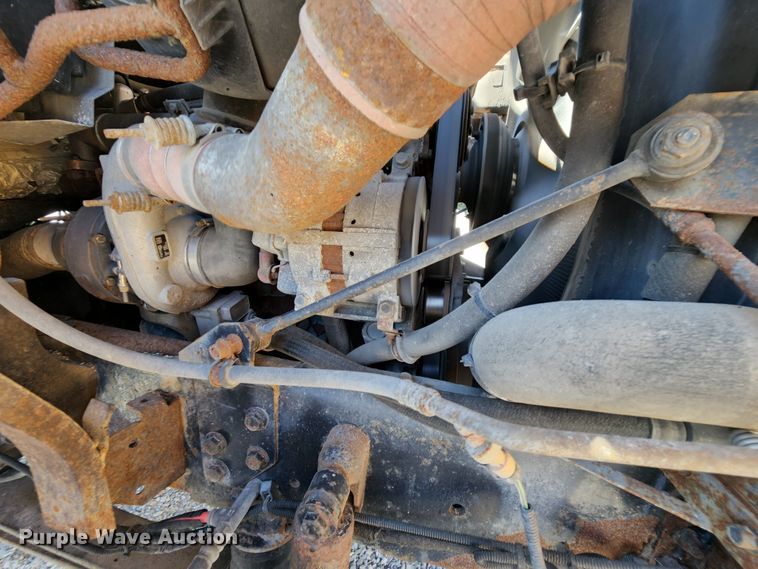 image for item MK9116 2005 International 7400  Crew Cab dump truck