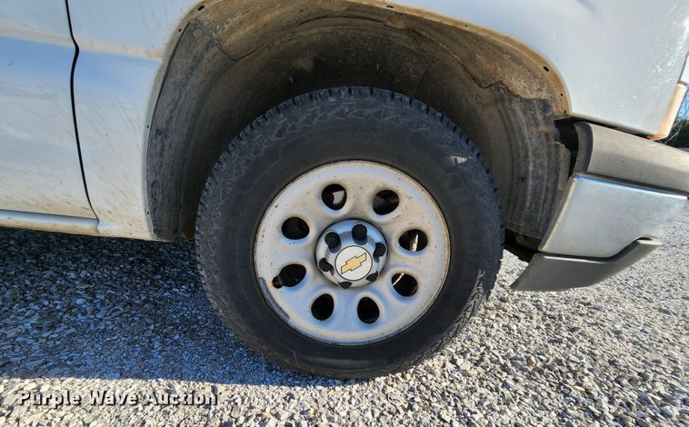 image for item MK9118 2005 Chevrolet Silverado 1500  pickup truck
