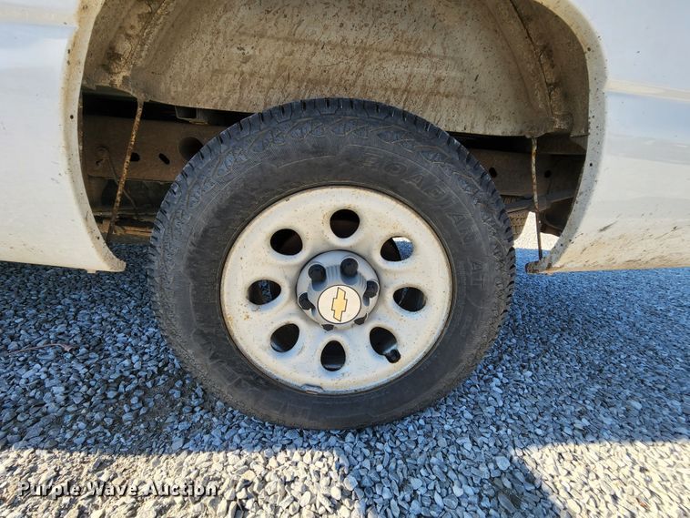 image for item MK9118 2005 Chevrolet Silverado 1500  pickup truck