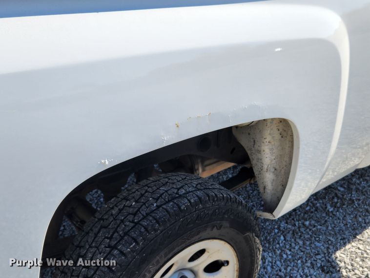 image for item MK9121 2008 Chevrolet Silverado 1500  Ext. Cab pickup truck