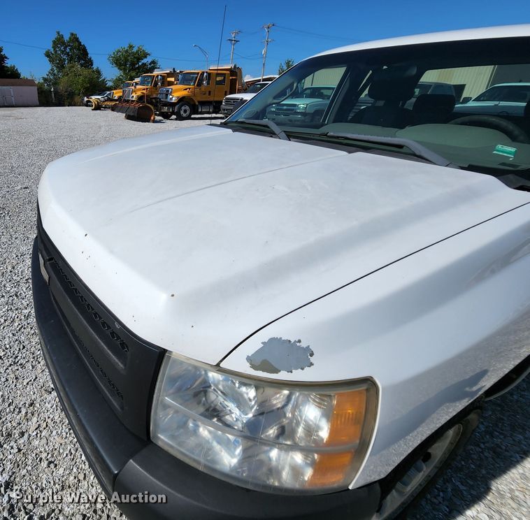 image for item MK9121 2008 Chevrolet Silverado 1500  Ext. Cab pickup truck