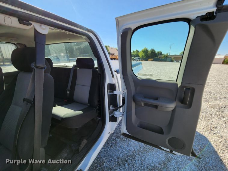 image for item MK9121 2008 Chevrolet Silverado 1500  Ext. Cab pickup truck