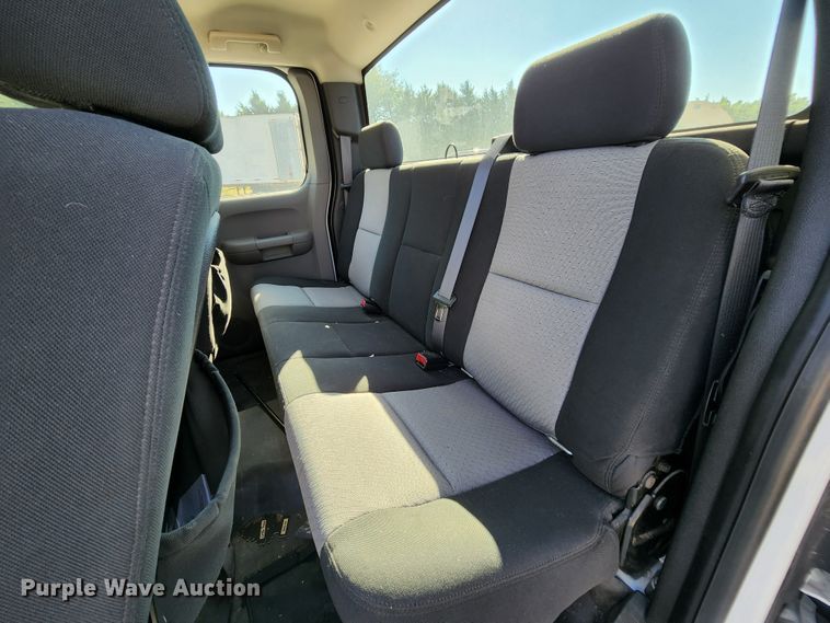 image for item MK9121 2008 Chevrolet Silverado 1500  Ext. Cab pickup truck