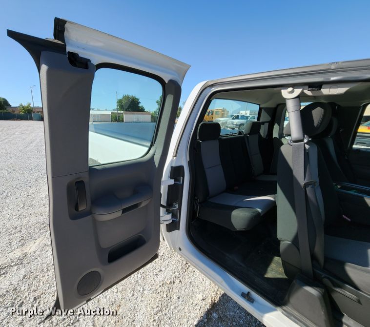 image for item MK9121 2008 Chevrolet Silverado 1500  Ext. Cab pickup truck