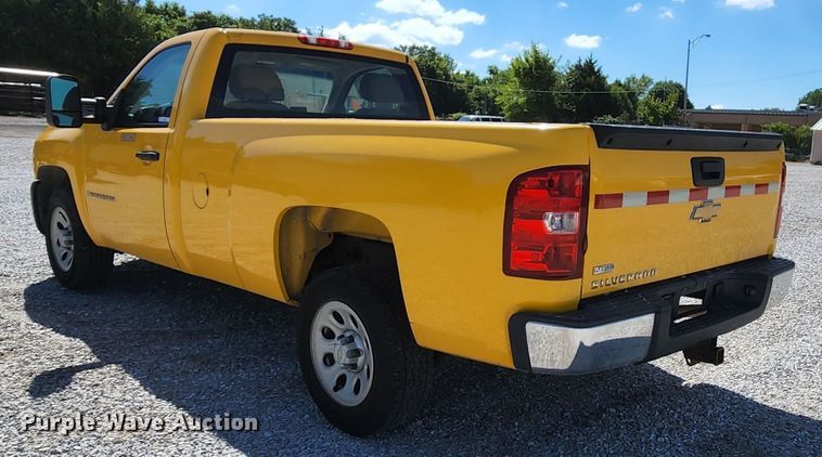 image for item MK9122 2007 Chevrolet Silverado 1500  pickup truck