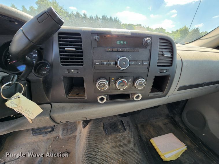 image for item MK9122 2007 Chevrolet Silverado 1500  pickup truck