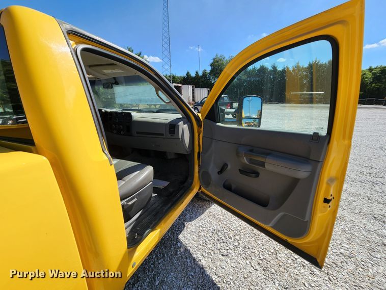 image for item MK9122 2007 Chevrolet Silverado 1500  pickup truck