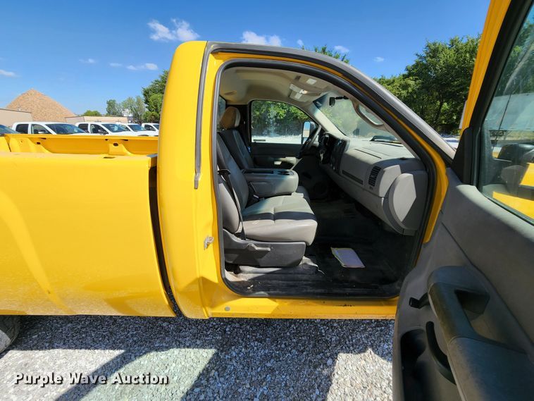 image for item MK9122 2007 Chevrolet Silverado 1500  pickup truck
