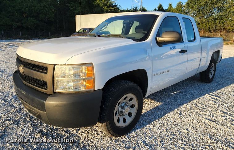 image for item MK9124 2008 Chevrolet Silverado 1500  Ext. Cab pickup truck