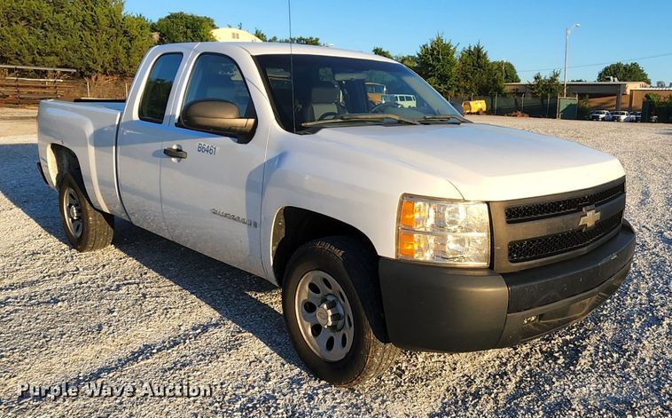 image for item MK9124 2008 Chevrolet Silverado 1500  Ext. Cab pickup truck